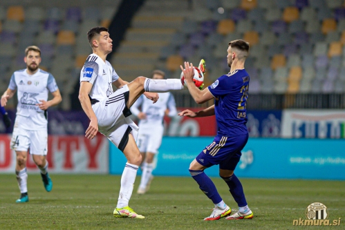 Mirlind Daku in Max Watson.