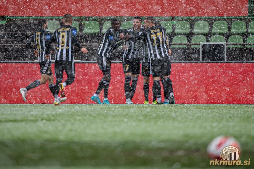 Snežno veselje v Šiški.