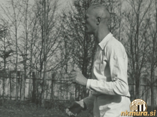 Feri Zelko okrog leta 1950 na stadionu v Fazaneriji. Feri Zelko okrog leta 1950 na stadionu v Fazaneriji.