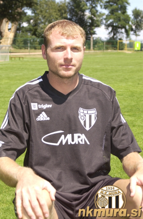 BostjanZemljic2003.jpg Boštjan Zemljič leta 2003.