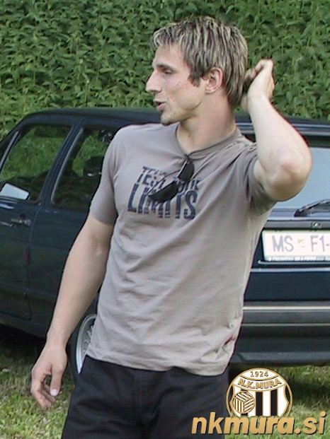AlmirSulejmanovic2004.jpg Almir Sulejmanović leta 2004.