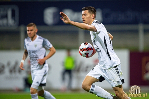 Mirlind Daku, ko je dosegel zadetek proti Celju (29. april 2022).