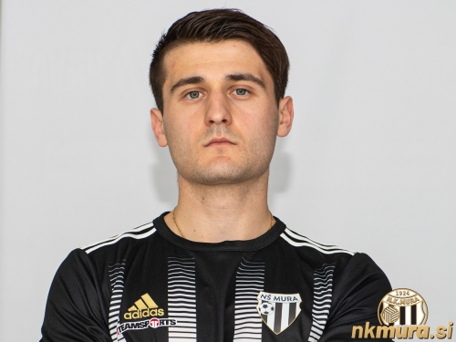 Nikola Petković je podpisal triletno pogodbo z Muro. Nikola Petković je podpisal triletno pogodbo z Muro.