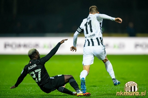 Žiga Kous in Aldair Adulai Djalo Balde. Žiga Kous in Aldair Adulai Djalo Balde.