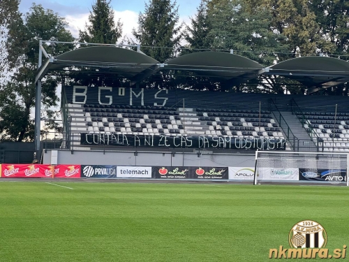 Murinega trenerja je na Fazaneriji pričakalo sporočilo Black Gringosov.