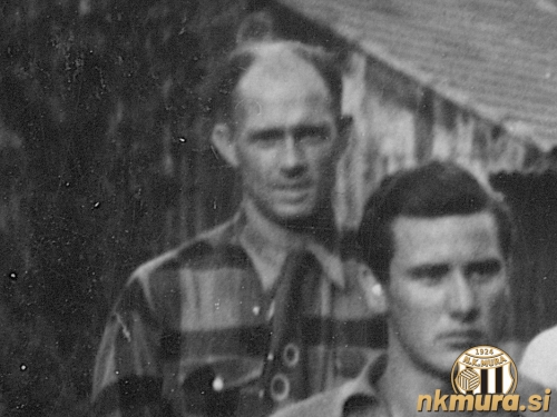 Branko Paviša (v sredini) je Muro prevzel v začetku sezone 1952.
