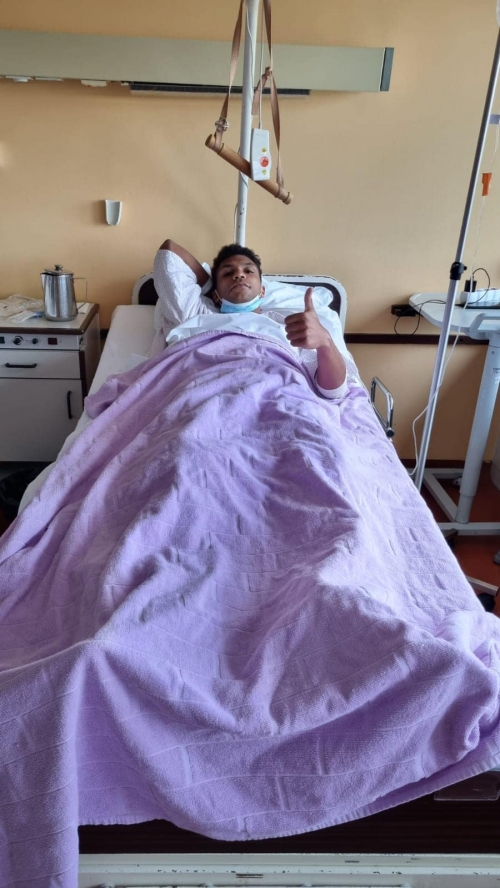 Kobie Morris je prestal operacijo kolena. Kobie Morris je prestal operacijo kolena.