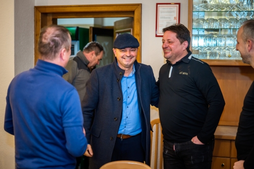 Glavni sponzor nogometašic Smiljan Fekonja (Gostilna-Pizzeria Nona) in predsednik Robert Kuzmič. Glavni sponzor nogometašic Smiljan Fekonja (Gostilna-Pizzeria Nona) in predsednik Robert Kuzmič.