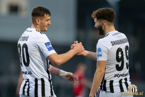 Nikola Petkovićč in Dardan Shabanhaxhaj. Nikola Petkovićč in Dardan Shabanhaxhaj.