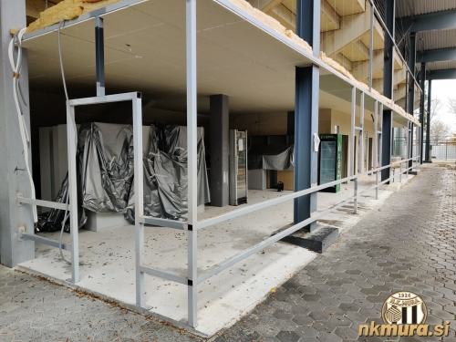 Prostori pod sektorjema A in B so še vedno v izgradnji. Prostori pod sektorjema A in B so še vedno v izgradnji.