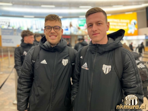 Vratarja Nejc Vidmar in Florijan Raduha. Vratarja Nejc Vidmar in Florijan Raduha.