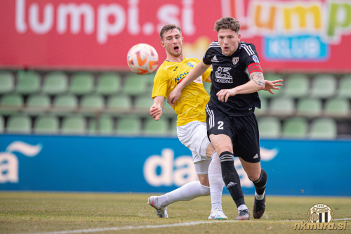 Kapetanski trak na roki Kaija Cipota.