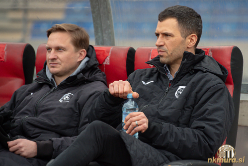 Dejan Grabić je Bravo zadnjič vodil 25. februarja 2023 proti Muri. Dejan Grabić je Bravo zadnjič vodil 25. februarja 2023 proti Muri.