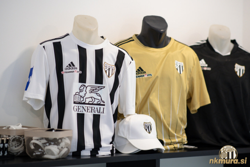 Artikli v čarno-bejli bauti. Artikli v čarno-bejli bauti.