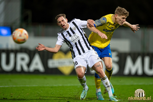 Ivan Šarić je tekmo pričel v med prvih enajst. Ivan Šarić je tekmo pričel v med prvih enajst.