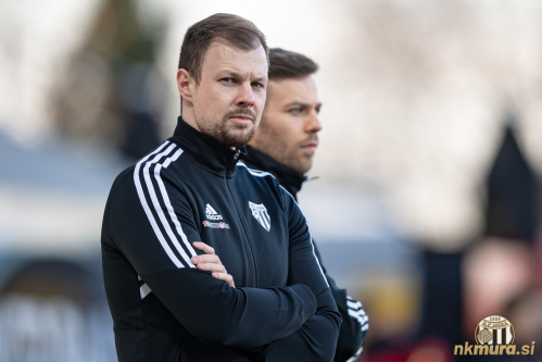 Zdravnik Tadej Ratnik. Zdravnik Tadej Ratnik.