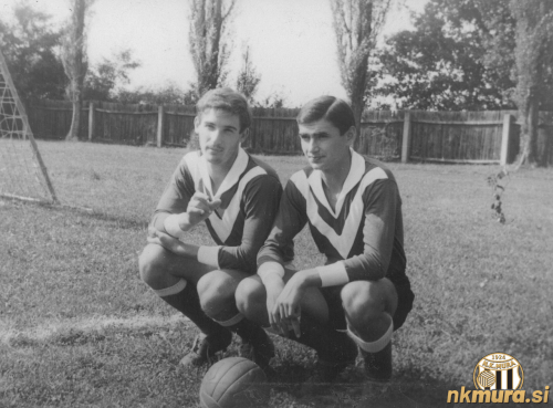 Anton Šarotar in Stevo Dozet. Oba sta dala skozi pionirsko šolo in zaigrala v članski ekipi Sobote (Mure). Še danes sta velika prijatelja. Šarotar živi v Murski Soboti, Dozet pa v Ljubljani.