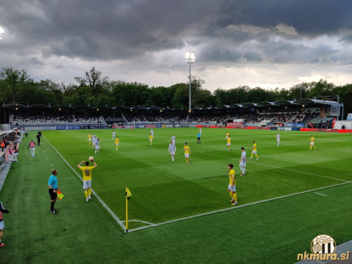 Grozeči oblaki in grozeč končen rezultat.