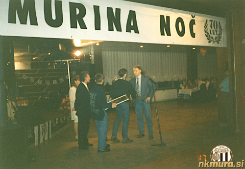 Murina noč, 17. december 1994. Prizorišče je bila Diana.