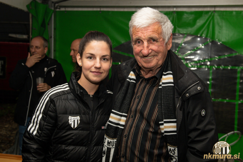 Igralka Mure Lucija Kos in legenda črno-belih Karel Glažar  - Babo.