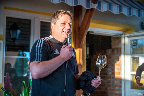 Predsednik Robert Kuzmič. Predsednik Robert Kuzmič.