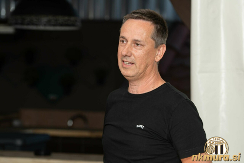 Poslovni direktor Aleš Kegelj. Poslovni direktor Aleš Kegelj.