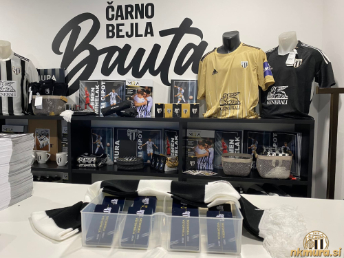 Čarno bejla bauta. Čarno bejla bauta.