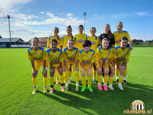 Kadetinje proti ekipi Illes Akademia-Viktoria. Zgornja vrsta: Marij Branšperger, Lana Jakšič, Roze Marie Kepe, Dominika Pušenjak, Teja Truntič, Hana Serec. Čepijo: Nuša Škrobar, Alja Horvat, Lana Kavaš, Kaja Kralj, Lana Šernek in Ana Marija Kršljin Stojič. Kadetinje proti ekipi Illes Akademia-Viktoria. Zgornja vrsta: Marij Branšperger, Lana Jakšič, Roze Marie Kepe, Dominika Pušenjak, Teja Truntič, Hana Serec. Čepijo: Nuša Škrobar, Alja Horvat, Lana Kavaš, Kaja Kralj, Lana Šernek in Ana Marija Kršljin Stojič.