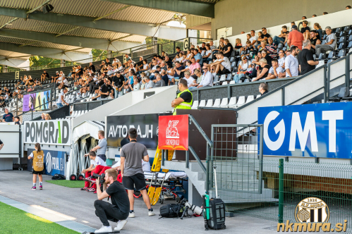 Pogled na tribune Fazanerije. Pogled na tribune Fazanerije.