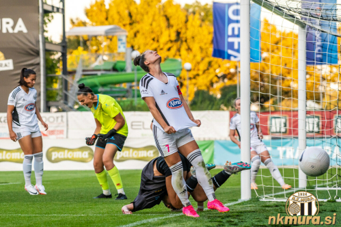 Kloblova obžaluje zgrešeno priložnost. Kloblova obžaluje zgrešeno priložnost.