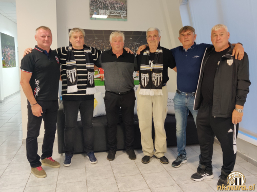 Od leve: Feri Cifer, Štefan Černjavič, Ivan Mertük, Karel Glažar, Štefan Šavel in Bojan Jančar. Od leve: Feri Cifer, Štefan Černjavič, Ivan Mertük, Karel Glažar, Štefan Šavel in Bojan Jančar.