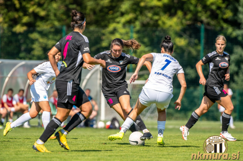 Od leve: Evelina Kos, Nikolina Plavšić, Priscila Edite Silva in Lea Dolinar. Od leve: Evelina Kos, Nikolina Plavšić, Priscila Edite Silva in Lea Dolinar.