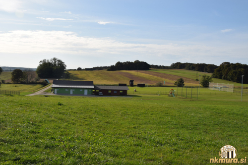 Igrišče na Hodošu bo 18. oktobra prizorišče dvoboja 2. kroga pokala Pivovarna Union med Hodošom in Muro. Igrišče na Hodošu bo 18. oktobra prizorišče dvoboja 2. kroga pokala Pivovarna Union med Hodošom in Muro.