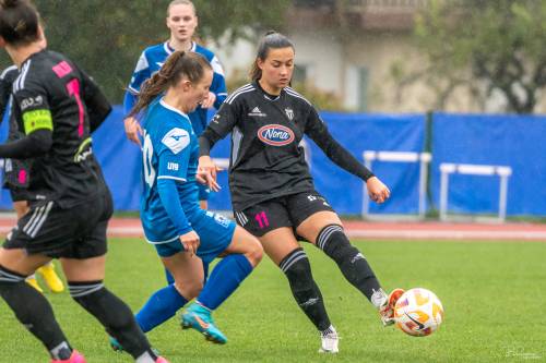 Murašica Neli Hofman in Nuša Štumberger. Murašica Neli Hofman in Nuša Štumberger.