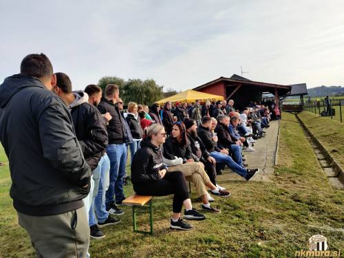 Na tekmi se je zbralo 350 gledalcev.