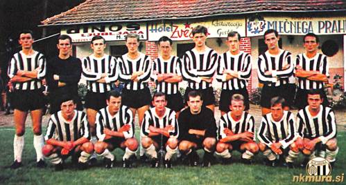 Mura v sezoni 1968/69. Stojijo od leve: Satler, Bračič, Puškarič, Klepec, Rebrica, Kukanja, Tolić, Šarotar, Miloševič. Čepijo: Urek, Koblencer, Tkalčec, Vrdjuka, Sečko, Kološa in Erniša. Mura v sezoni 1968/69. Stojijo od leve: Satler, Bračič, Puškarič, Klepec, Rebrica, Kukanja, Tolić, Šarotar, Miloševič. Čepijo: Urek, Koblencer, Tkalčec, Vrdjuka, Sečko, Kološa in Erniša.