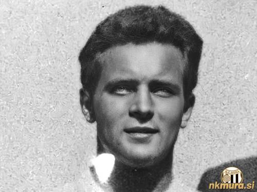Vinko Bencik je bil član Mure od leta 1937 do 1947. Debitiral je med drugo svetovno vojno.