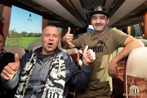 Na avtobusu za Ljubljano. Na avtobusu za Ljubljano.