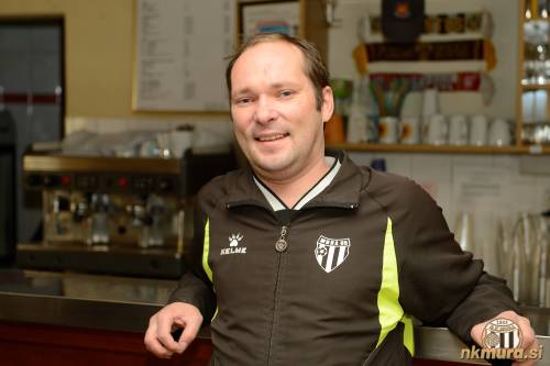 Davor Škorjanec v svojem lokalu. Davor Škorjanec v svojem lokalu.