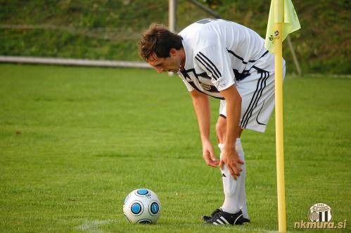 Žiga Kljajič pred izvajanjem kota. Žiga Kljajič pred izvajanjem kota.