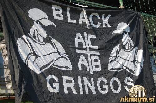 Transparent navijaške skupine Black Gringos. Transparent navijaške skupine Black Gringos.