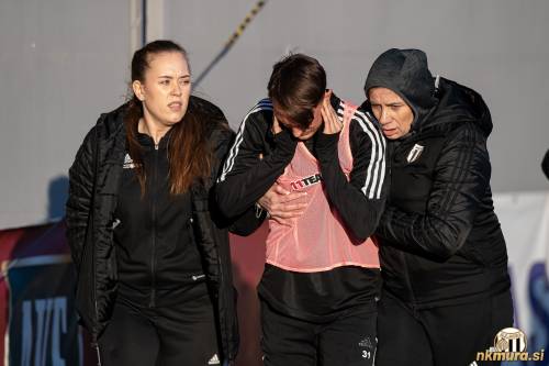 Tilen Ščernjavič je utrpel poškodbo sluha. Tilen Ščernjavič je utrpel poškodbo sluha.