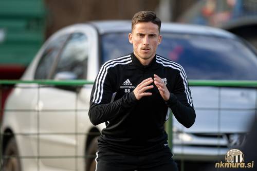 Sandi Nuhanović. Sandi Nuhanović.