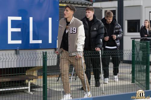 Poškodovani muraši. Od leve: Žiga Laci, Jaka Domjan in Niko Kasalo. Poškodovani muraši. Od leve: Žiga Laci, Jaka Domjan in Niko Kasalo.