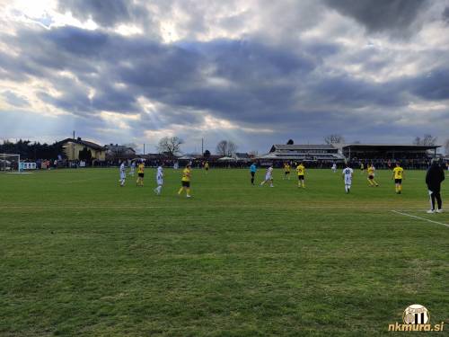 V drugem polčasu tekme Čarda : Mura. V drugem polčasu tekme Čarda : Mura.