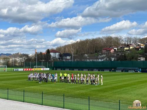 Pred pričetkom tekme med Rogaško in Muro. Pred pričetkom tekme med Rogaško in Muro.