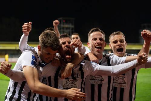 Veselje po zadetku proti Domžalam. Od leve: Turudija, Maroša, Nuhanović in Antolin. Veselje po zadetku proti Domžalam. Od leve: Turudija, Maroša, Nuhanović in Antolin.