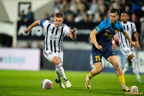 Amadej Maroša in Nejc Ajhmajer. Amadej Maroša in Nejc Ajhmajer.