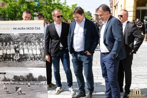 Predsednik Robert Kuzmič v družbi direktorja Panvite Petra Polaniča (levo) in župana Murske Sobote Damjana Anželja (desno). Predsednik Robert Kuzmič v družbi direktorja Panvite Petra Polaniča (levo) in župana Murske Sobote Damjana Anželja (desno).