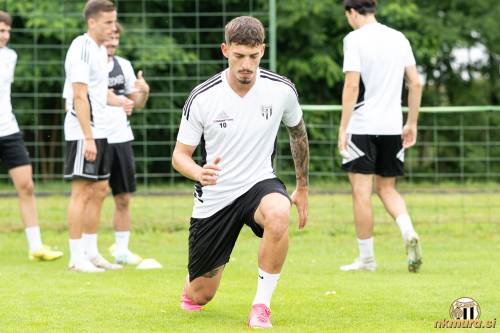 Ivan Šarić. Ivan Šarić.
